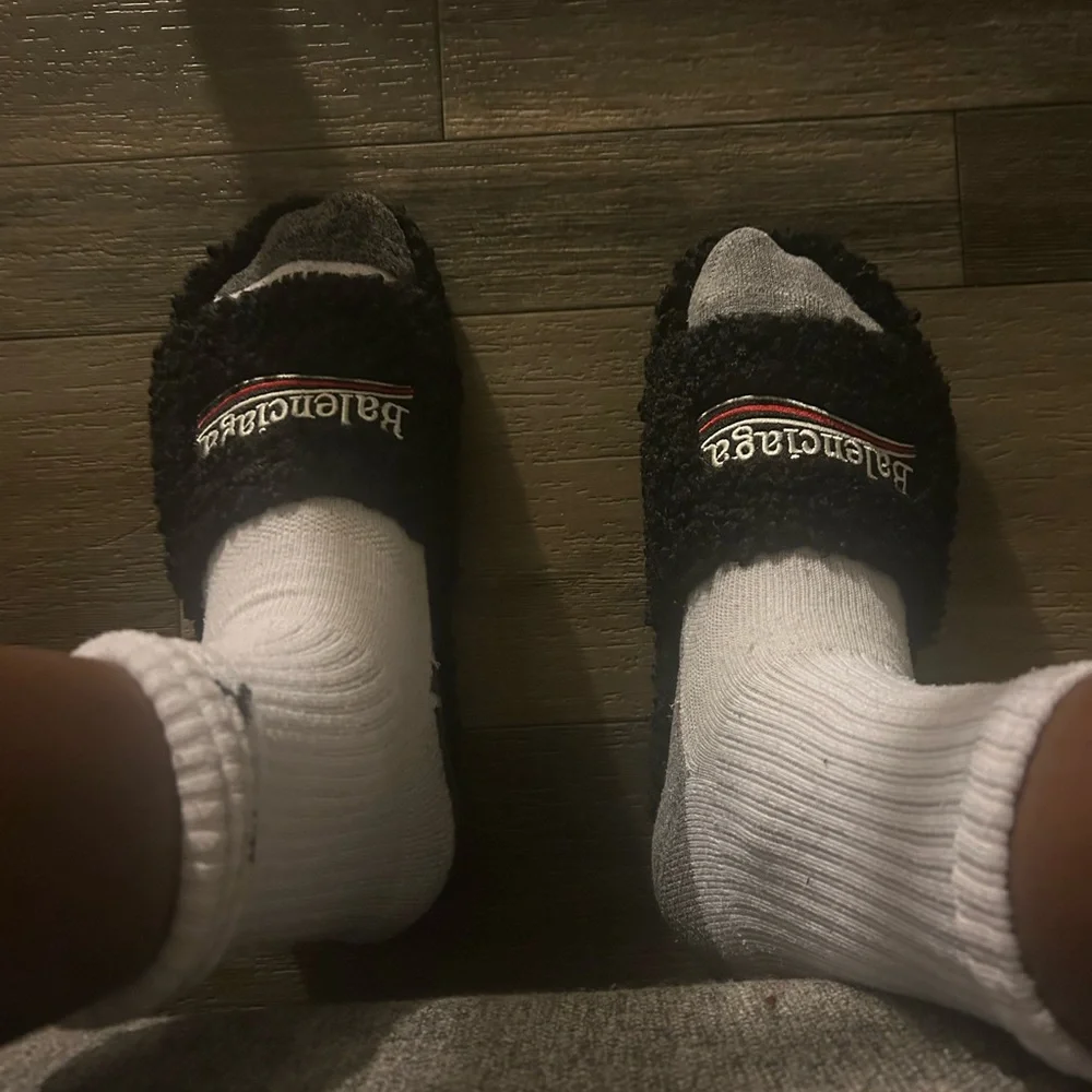 Balenciaga Kids Black Fuzzy Logo Slide Slippers